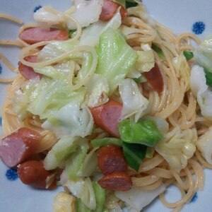 シンプルに～きゃべつとウィンナーの塩麹パスタ